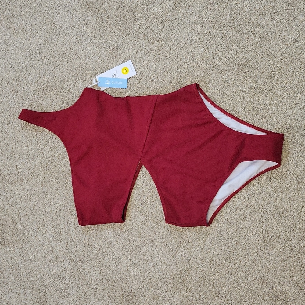 One piece swimsuit